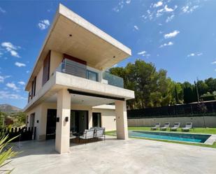 Vista exterior de Casa o xalet en venda en Biar amb Aire condicionat, Terrassa i Piscina