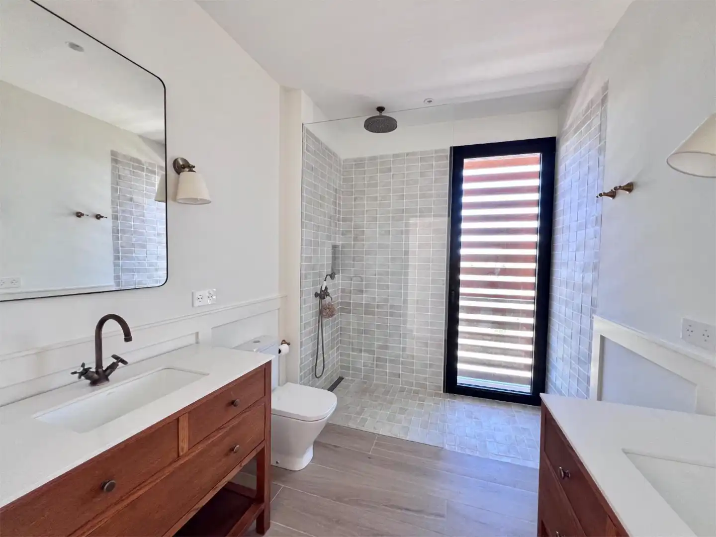 Badezimmer von Wohnung zum Verkauf in Biar mit Klimaanlage, Heizung und Privatgarten