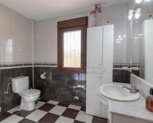 Bathroom of House or chalet for sale in Vegas del Genil  with Terrace and Swimming Pool