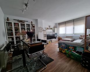 Living room of Flat for sale in  Madrid Capital  with Air Conditioner, Heating and Terrace