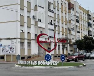 Vista exterior de Pis en venda en Rota amb Terrassa