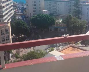 Vista exterior de Estudi en venda en Torremolinos amb Aire condicionat i Terrassa