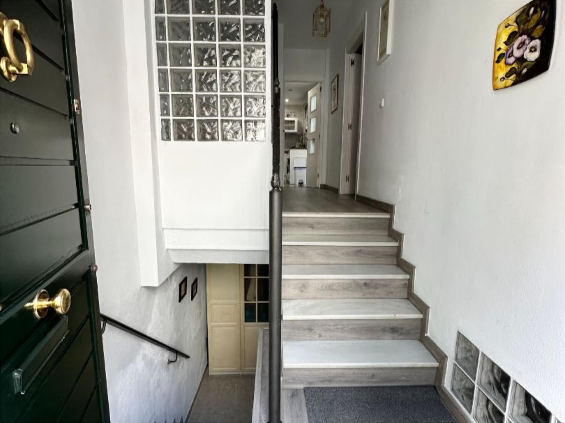 Flat for sale in  Sevilla Capital  with Air Conditioner