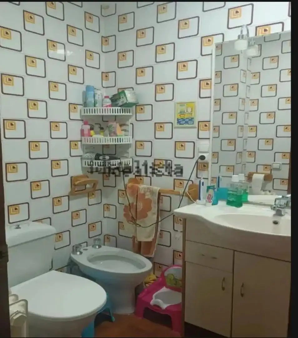Flat for sale in Paseo de las Acacias, 16, San Esteban de Gormaz Bathroom of Flat for sale in San Esteban de Gormaz with Terrace and Balcony