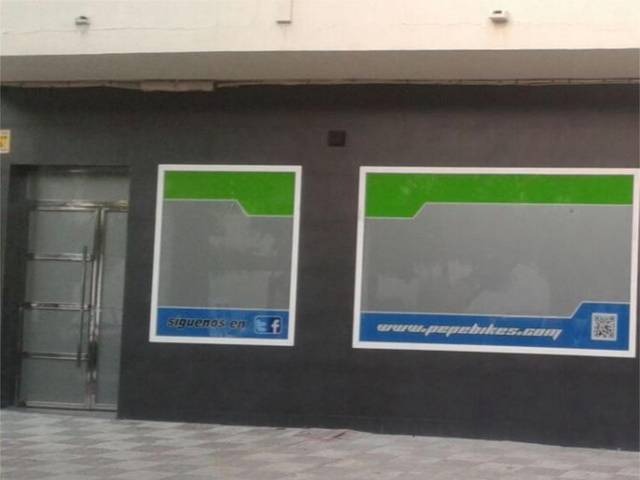 Local comercial en Alquiler en Avenida Antonio Machado, 3 en Centro