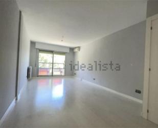 Bedroom of Flat for sale in  Zaragoza Capital  with Air Conditioner