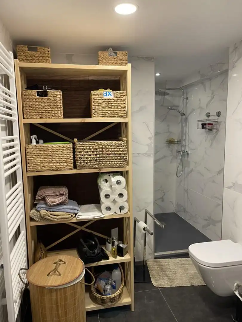 Casa adosada en venta en Plaça dels Furs, Altea ciudad Baño de Casa adosada en venta en Altea con Aire acondicionado, Calefacción y Jardín privado