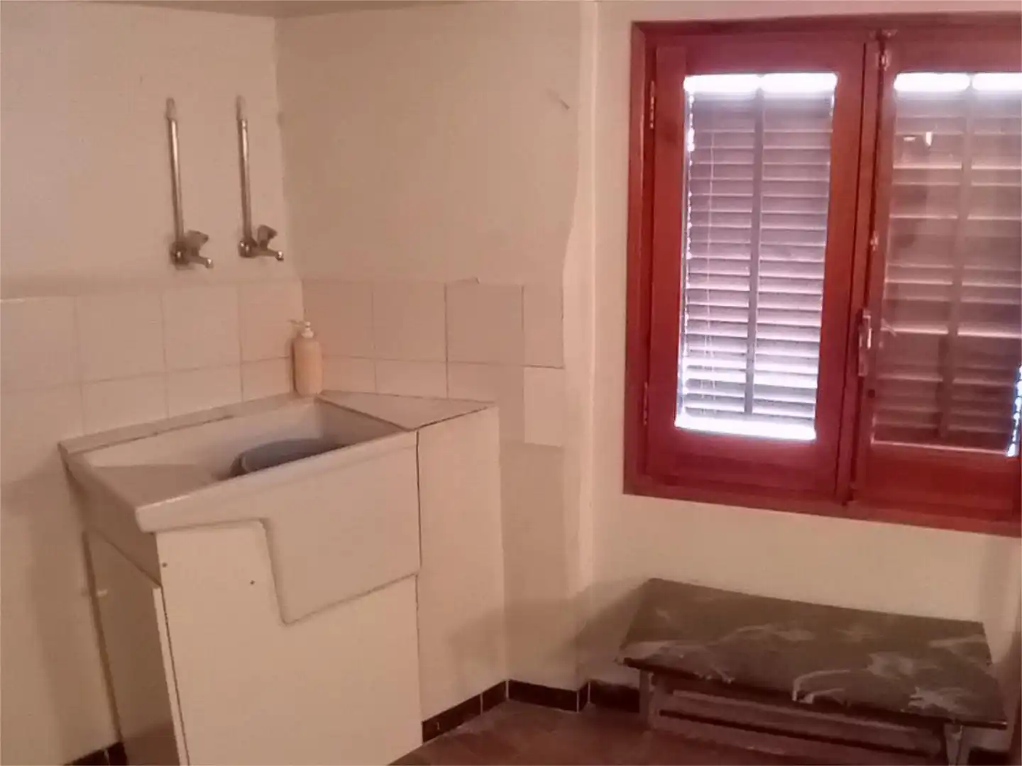 Casa adosada en venda a Carrer Nou, 1, Tàrrega Cuina de Casa adosada en venda en Tàrrega amb Balcó