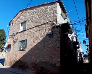 Vista exterior de Casa adosada en venda en Tàrrega amb Balcó