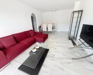 Living room of Flat for sale in Estepona  with Air Conditioner, Heating and Terrace