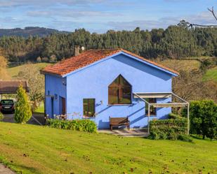 Vista exterior de Casa o xalet en venda en Villaviciosa amb Terrassa