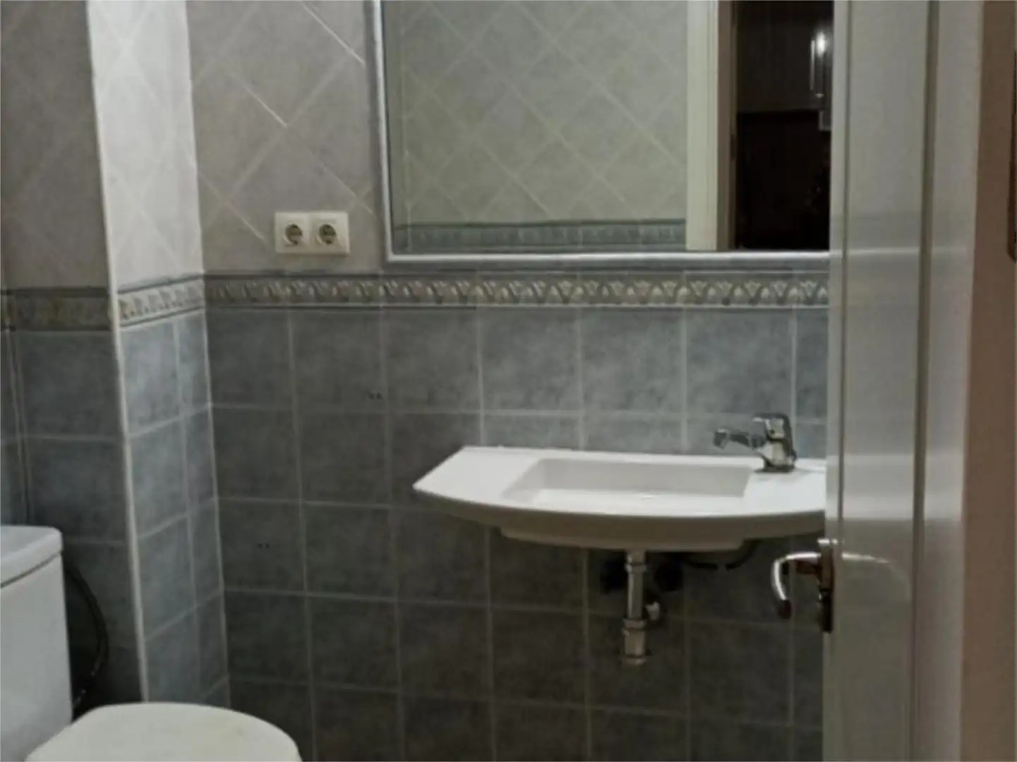 Wohnung zum Verkauf in Calle Camilo José Cela, 14, Playa de la Fontanilla Badezimmer von Wohnung zum Verkauf in Marbella