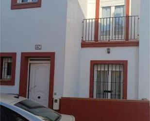 Vista exterior de Casa o xalet en venda en Bonares amb Terrassa