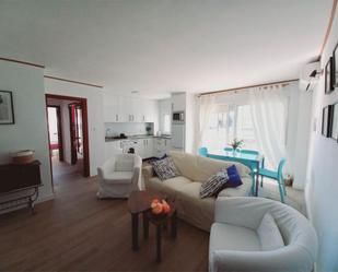 Living room of Flat to rent in Benalmádena  with Air Conditioner, Terrace and Swimming Pool