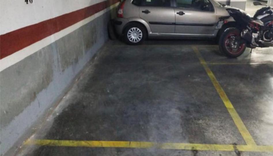 Garage to rent in Carrer Pintor Peris Aragó, 21, Ausias March, Valencia - image 1 Photo 1 of Garage to rent in Carrer Pintor Peris Aragó, 21, Ausias March, Valencia