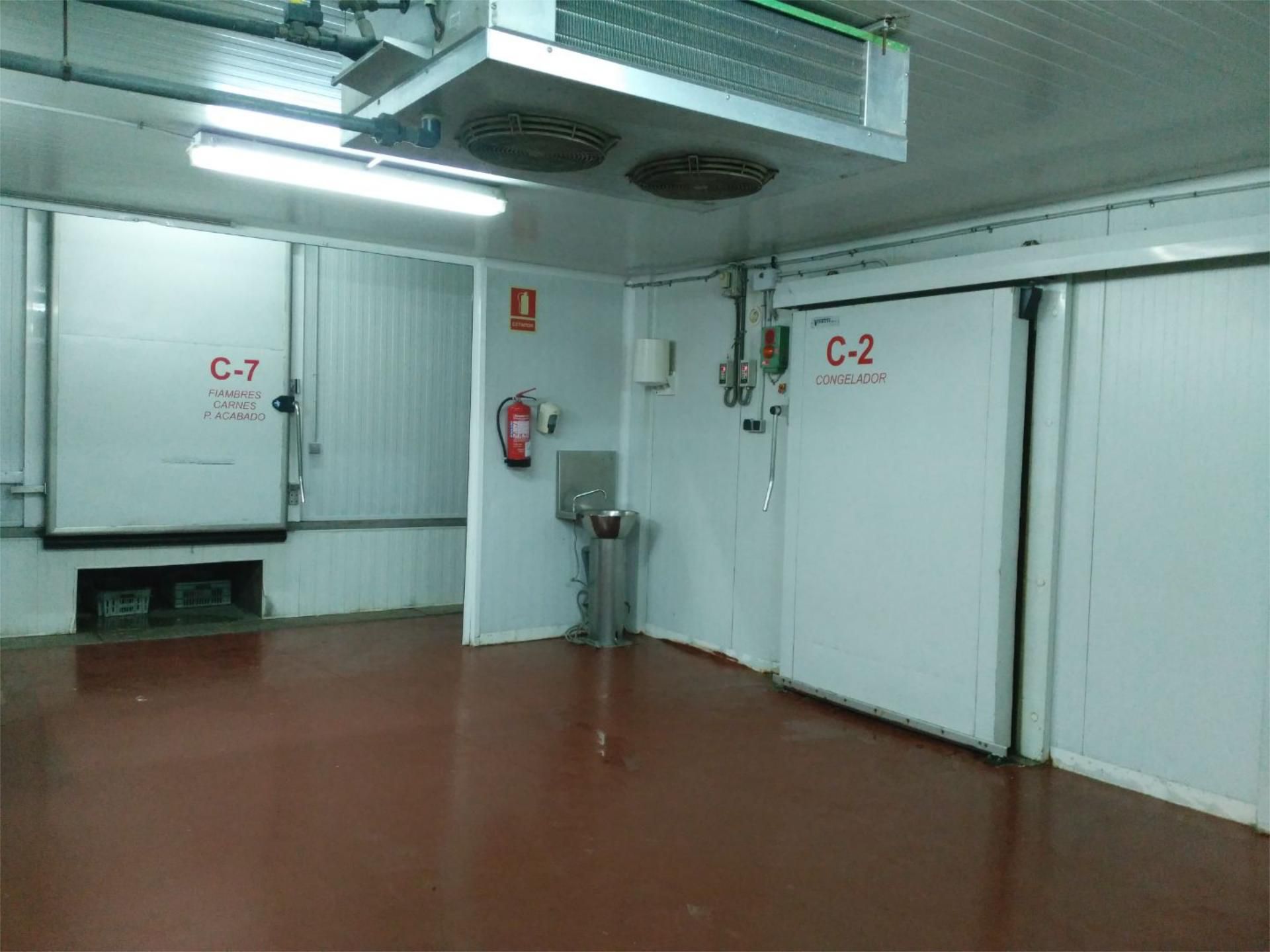 Industrial buildings to rent in Vilafant