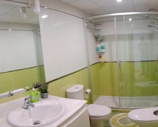 Bathroom of Flat for sale in Roquetas de Mar  with Parquet flooring, Furnished and Video intercom