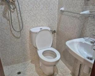 Bathroom of Flat to rent in Lucena  with Furnished