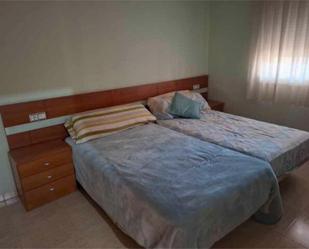 Dormitori de Apartament de lloguer en Alcantarilla amb Terrassa, Traster i Moblat