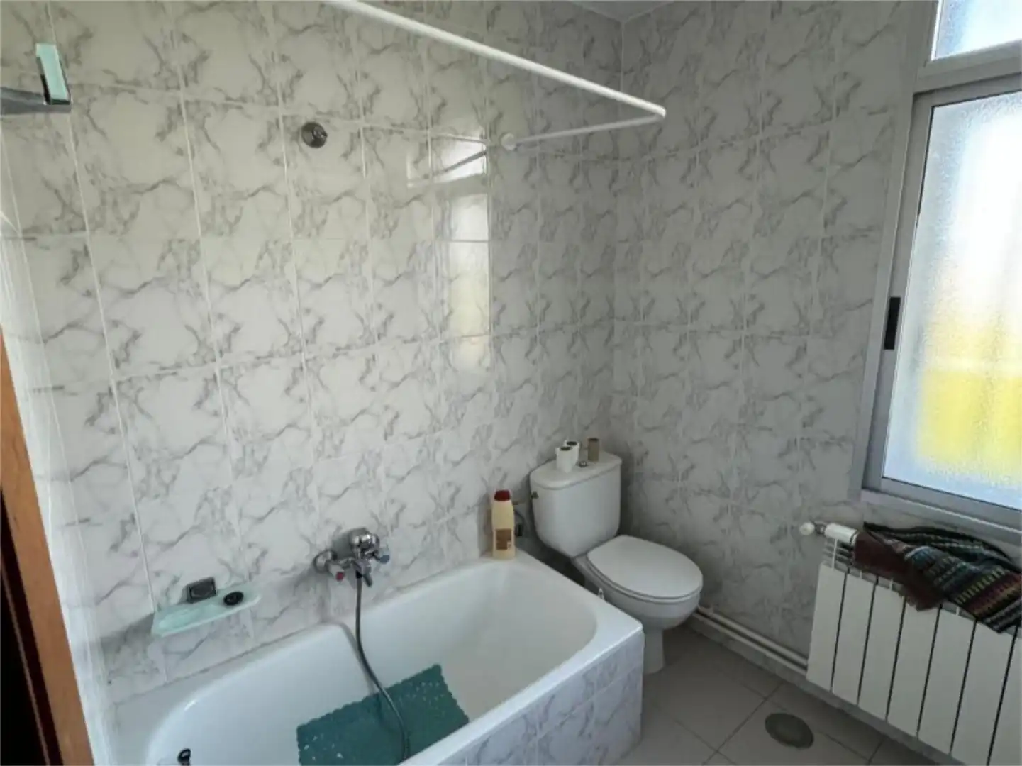 Bathroom of Flat for sale in Negreira
