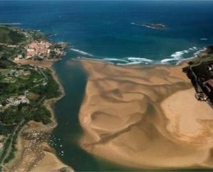 Pis de lloguer en Mundaka amb Calefacció, Jardí privat i Moblat