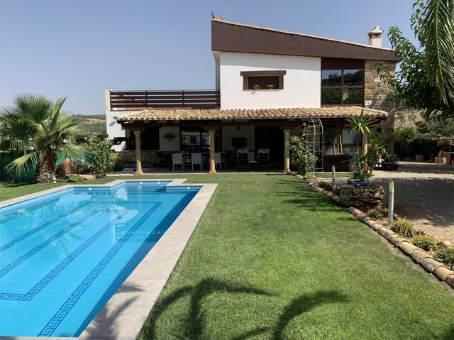 Apartamento en Alquiler en Calle Melindres, 10 en Rus