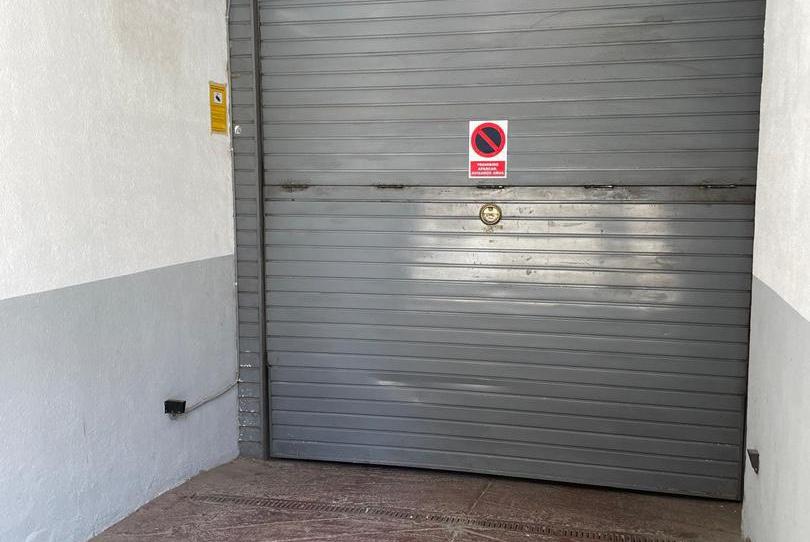 Garatge de lloguer a Carrer de Bartrina, 29, Mercat, Rubí - imatge 1 Foto 1 de Garatge de lloguer a Carrer de Bartrina, 29, Mercat, Rubí