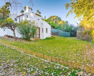 Jardí de Casa o xalet en venda en Estepona amb Jardí privat, Terrassa i Piscina