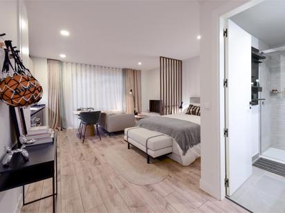 Schlafzimmer von Wohnung miete in  Madrid Capital mit Privatgarten und Gemeinschaftspool