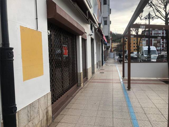 Local comercial en Alquiler en Calle Manuel Caso de la Villa, 34 en Ribadesella