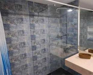 Bathroom of Flat to rent in La Oliva  with Private garden, Terrace and Swimming Pool