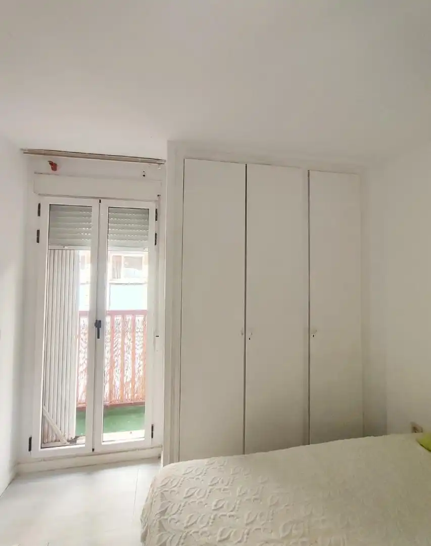 Habitació a Carrer freixe, 2, Parc Central Dormitori de Pis per a compartir en Paterna amb Parquet, Moblat i Balcó