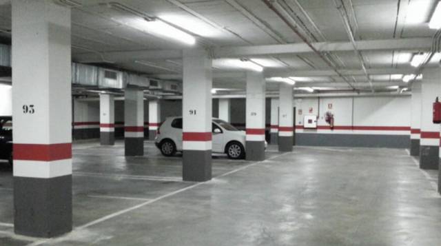 Garaje en Alquiler en Plaza del Ayuntamiento, 3 en Centro