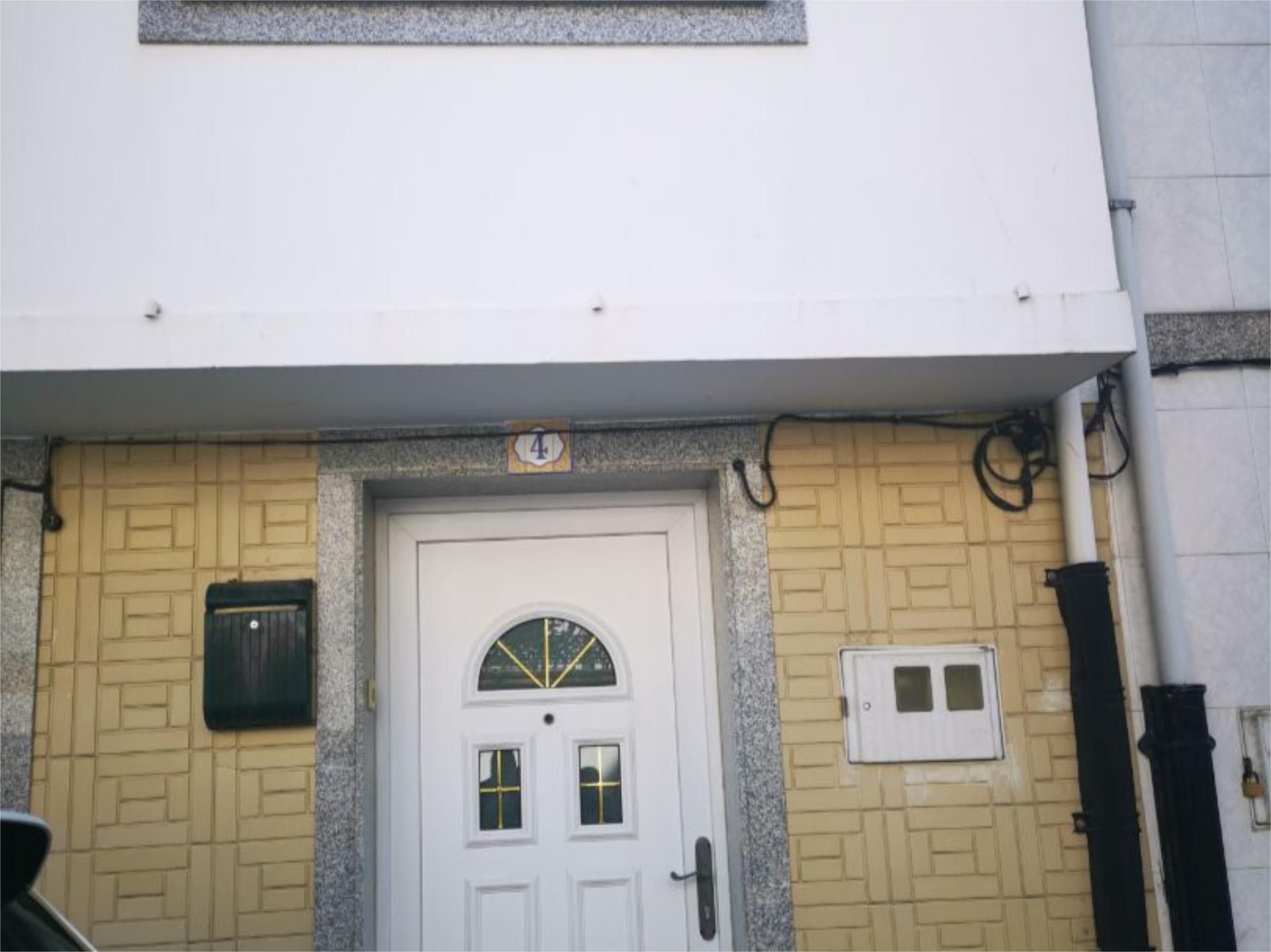Exterior view of Single-family semi-detached for sale in Porto do Son