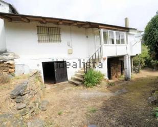 Vista exterior de Casa o xalet en venda en Quiroga amb Calefacció, Jardí privat i Parquet