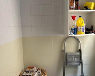 Bathroom of Flat for sale in Cee  with Heating, Parquet flooring and Storage room