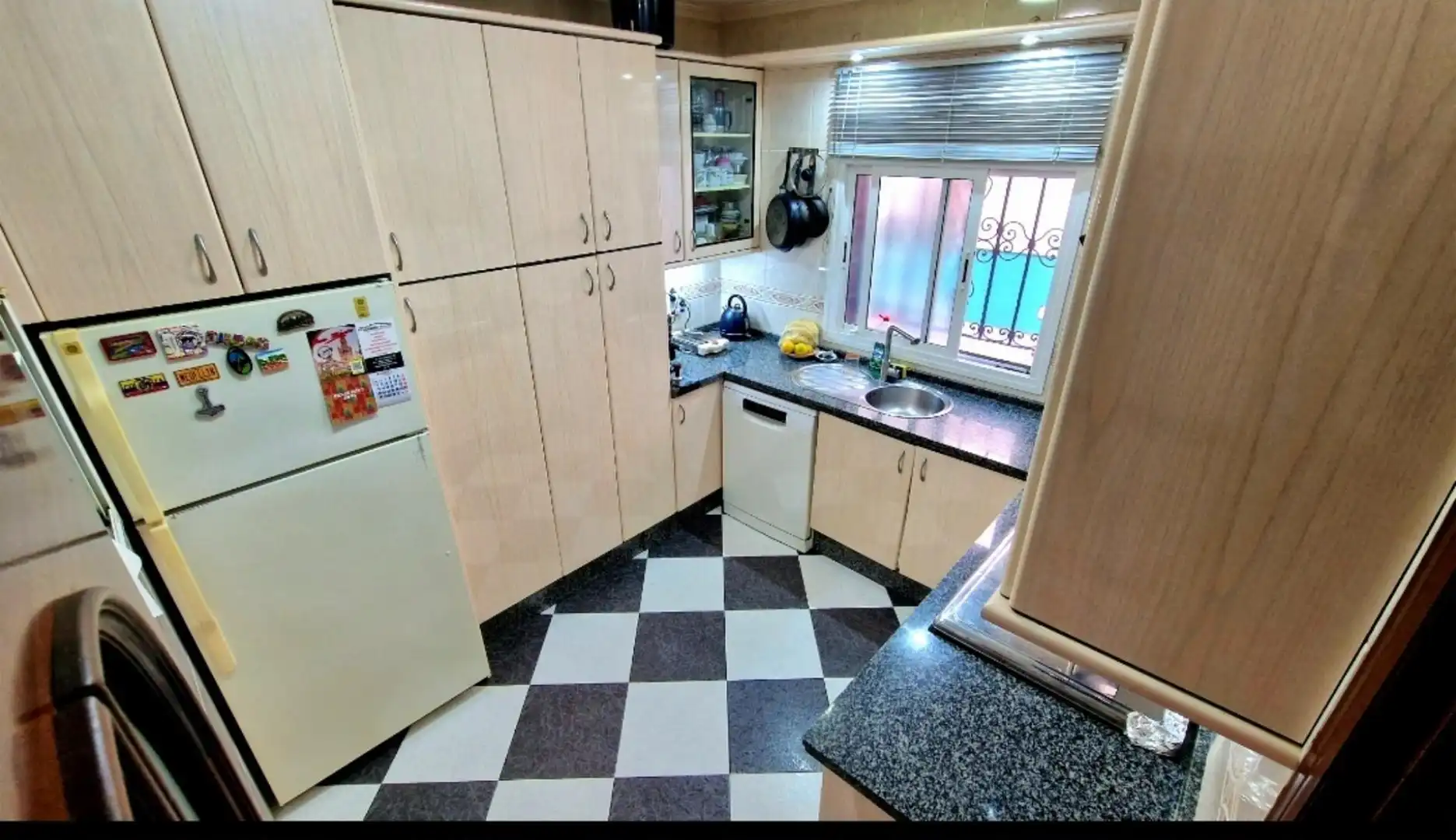 Cuina de Casa o xalet en venda en  Sevilla Capital amb Aire condicionat