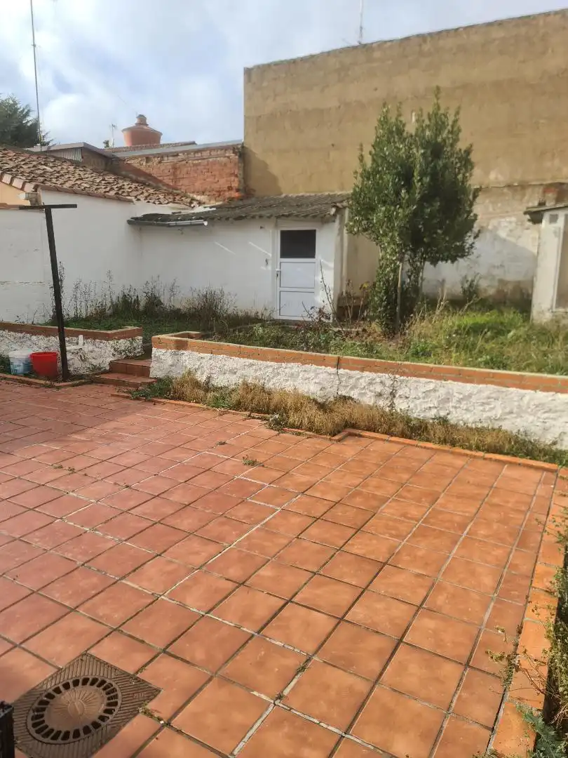 Terrassa de Casa adosada en venda en Sahagún