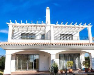 Vista exterior de Casa adosada de lloguer en Mijas amb Calefacció, Jardí privat i Terrassa