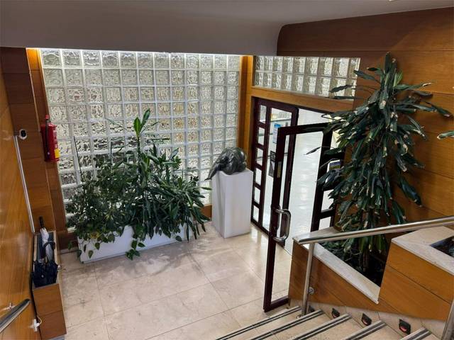 Oficina en Alquiler en Rúa da Rosa, 6 en Ensanche - Sar