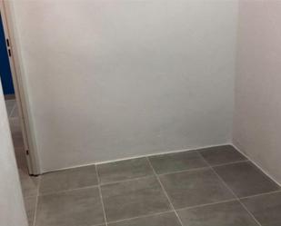 Box room to rent in  Madrid Capital