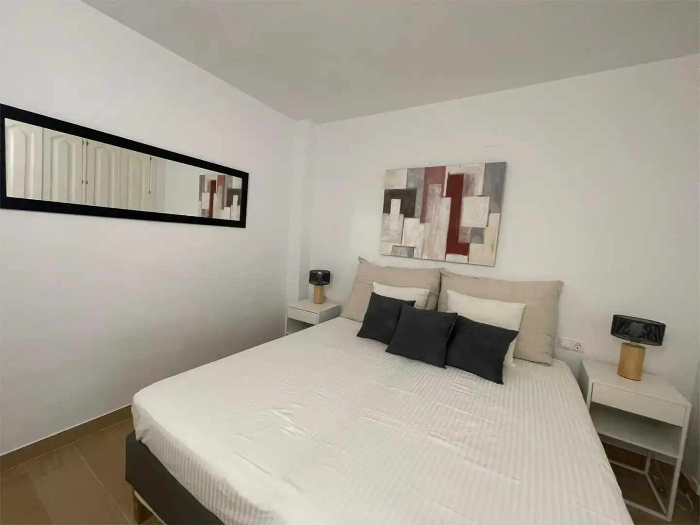 Wohnungen zur Miete in Urbanización Nueva Andalucía a, 38c, La Dama de Noche - La Alzambra Schlafzimmer von Wohnungen zur Miete in Marbella mit Klimaanlage, Terrasse und Schwimmbad