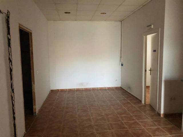 Local comercial en Alquiler en Calle San Agustín, 14 en Luceni