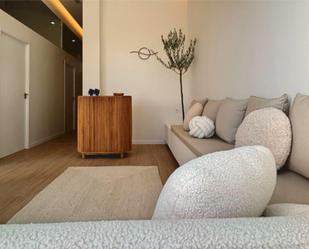 Living room of Premises to rent in Alcalá de Henares  with Air Conditioner, Heating and Parquet flooring