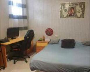 Bedroom of Flat for sale in A Laracha  