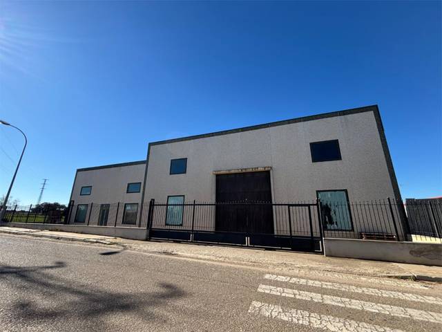 Nave industrial en Alquiler en Diseminado Diseminados, 472 en Hinojosa del Duque