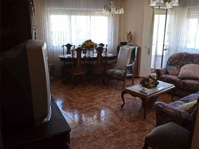 Piso en Venta en Calle Valmartino, 6 en Cistierna