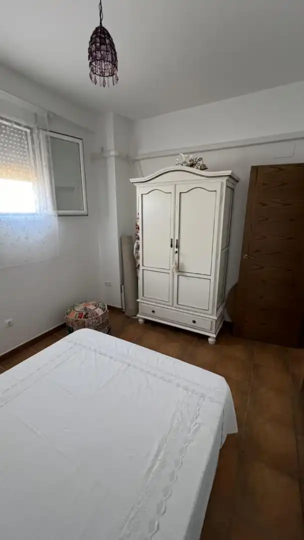 Casa adosada en venta en Calle de Toledo, 7, Peal de Becerro Habitación de Casa adosada en venta en Peal de Becerro con Aire acondicionado y Amueblado