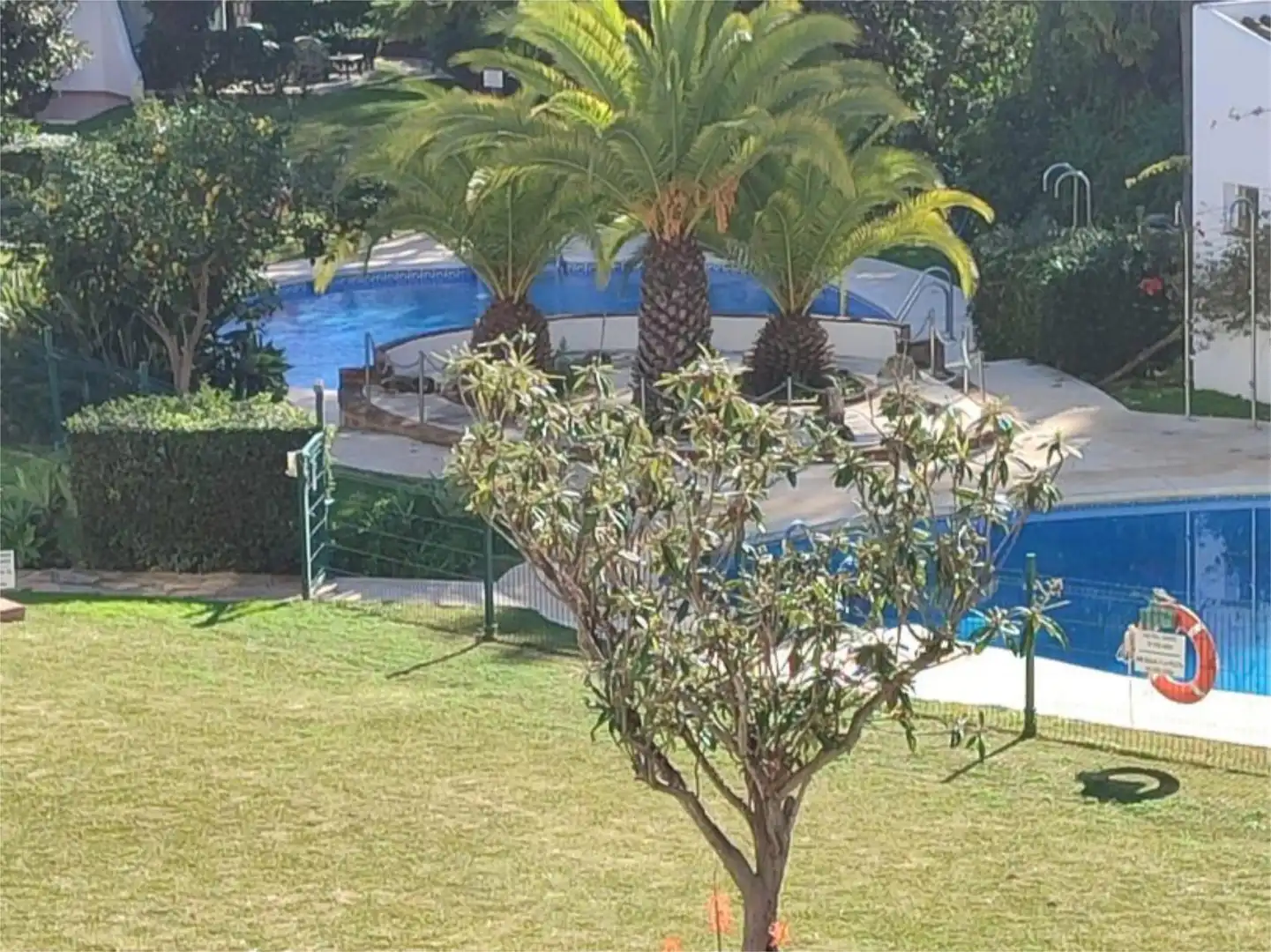 Pis en venda a Calle San Gregorio de Calypso, 1, Calahonda Piscina de Pis en venda en Mijas amb Aire condicionat, Calefacció i Jardí privat