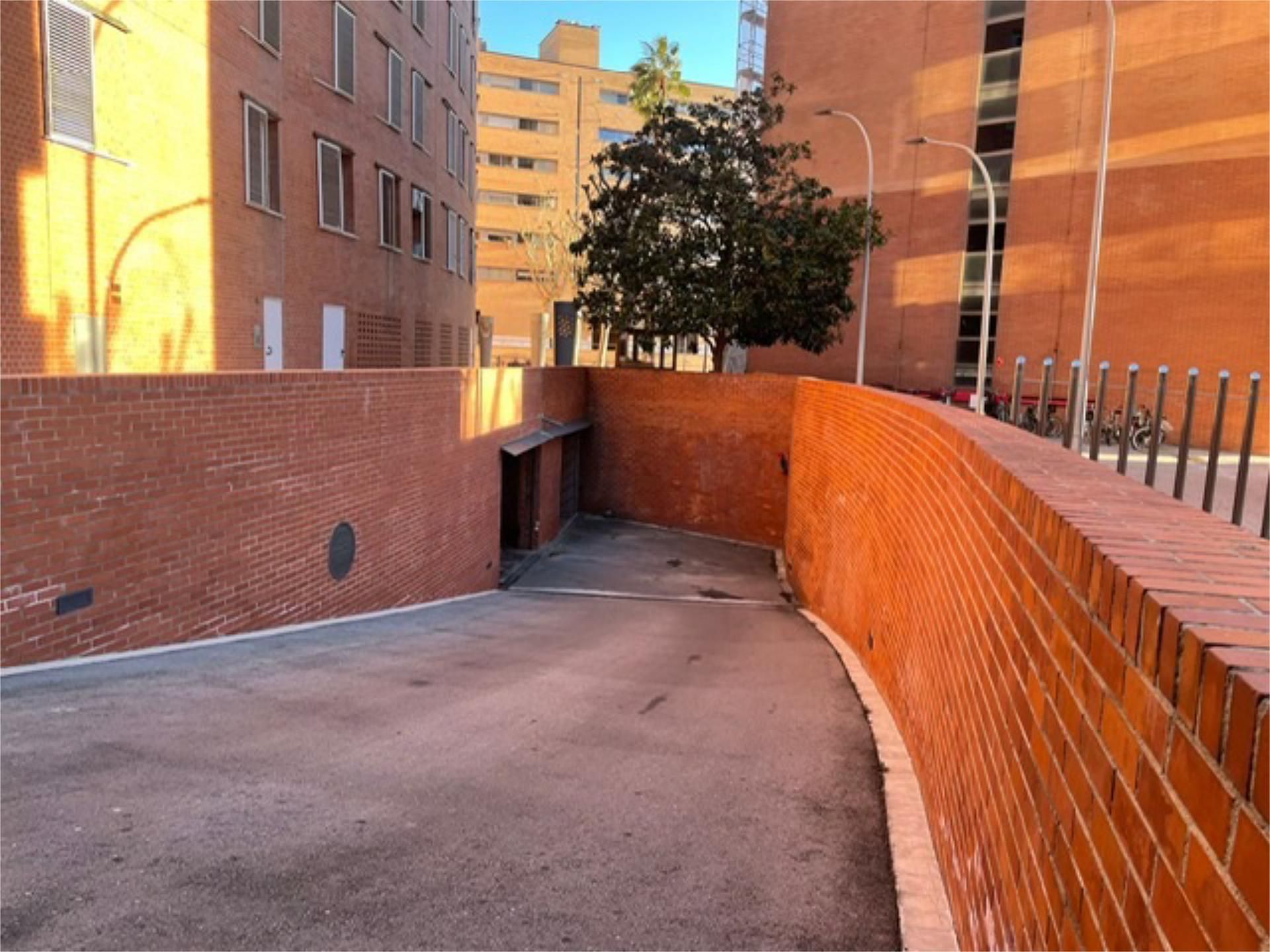 Exterior view of Garage to rent in  Barcelona Capital